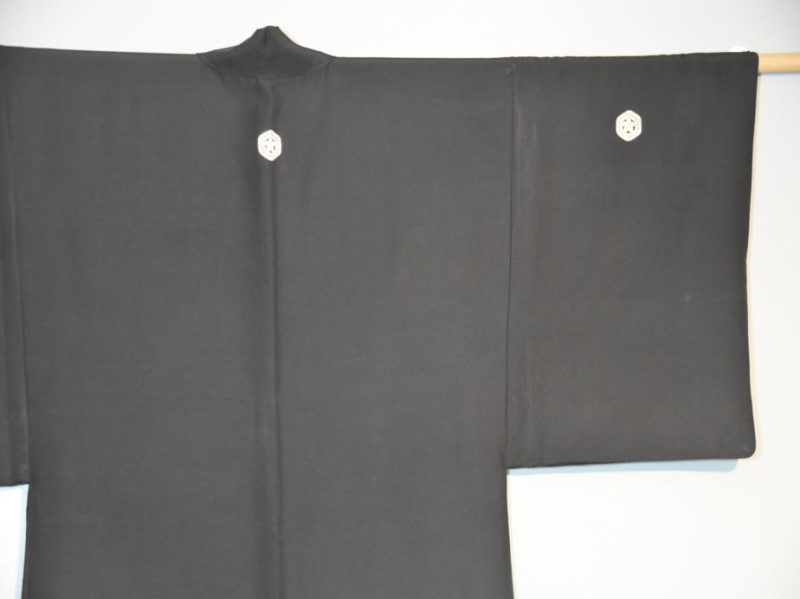 Japanese Silk Man's Black Haori - Image 7
