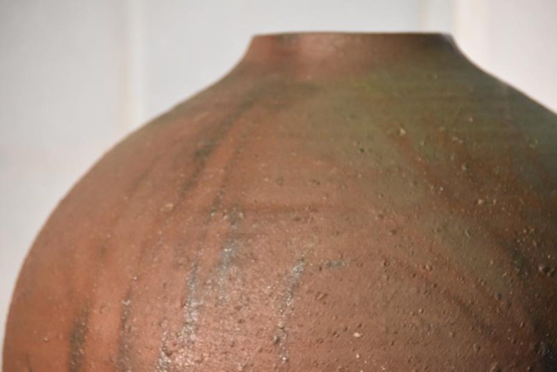 Large Bizen Pottery Vase - Image 3