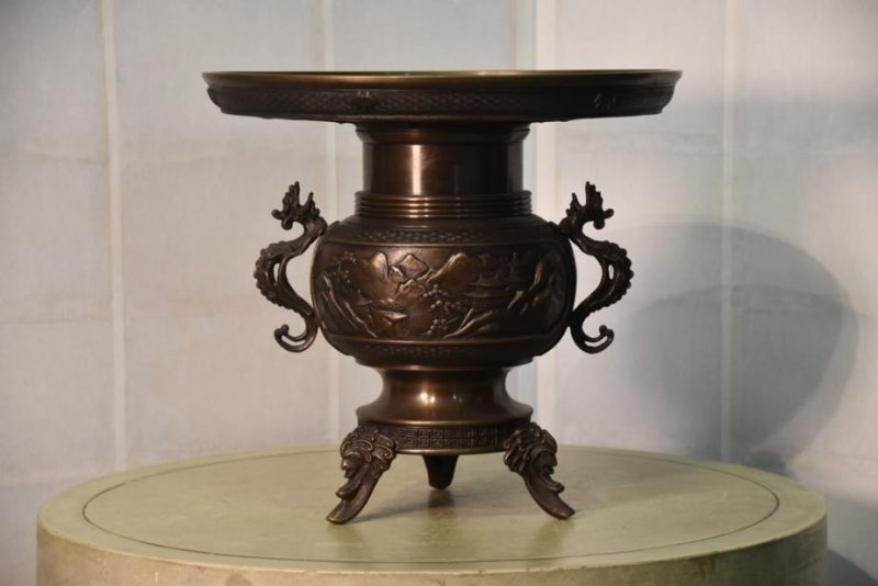Japanese Usubata Bronze Vase