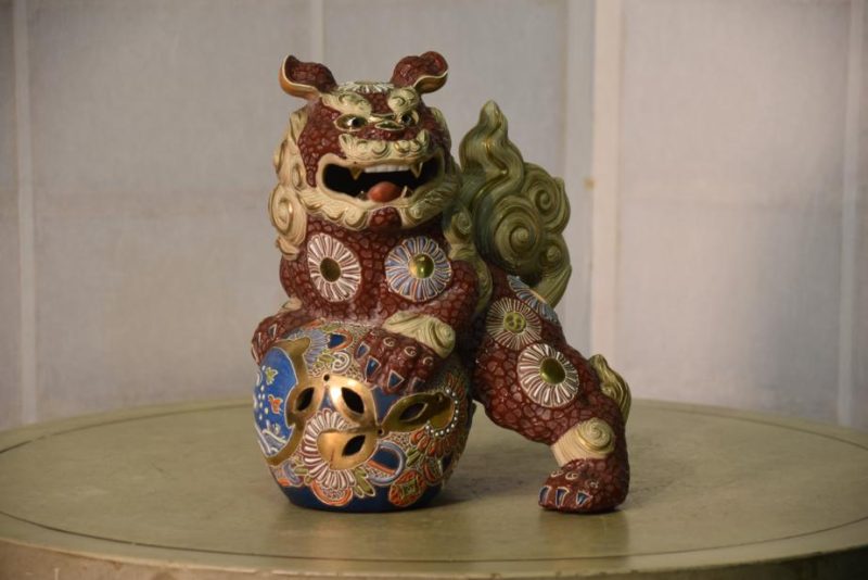 Kutani Shishi