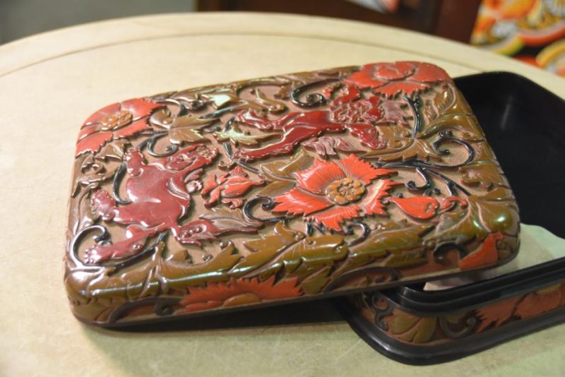 Meiji Period Japanese Carved Lacquer Suzuri Bako Writing Box - Image 10