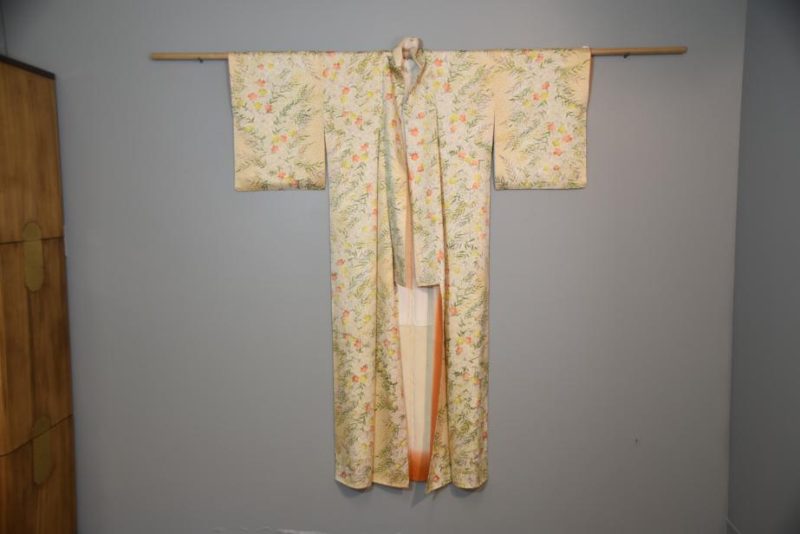 Japanese Vintage Silk Kimono - Image 5