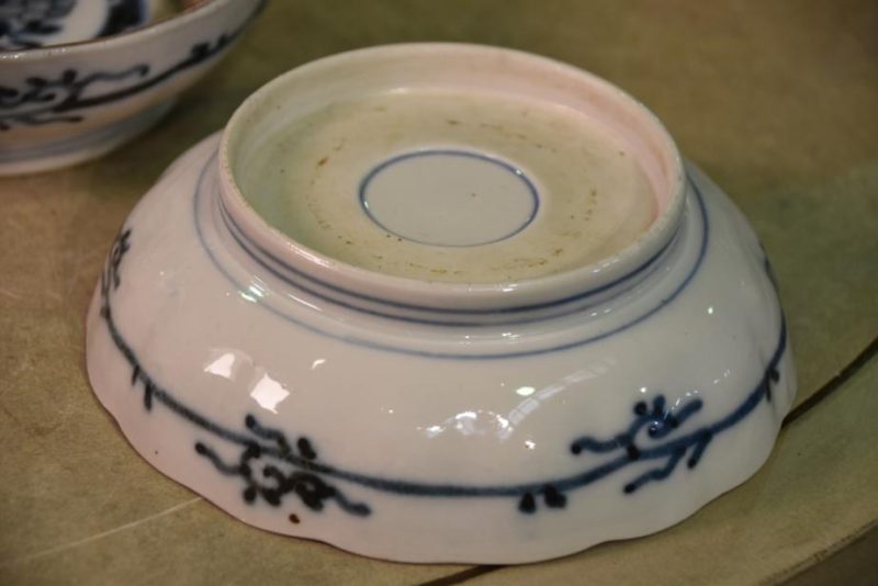 Set of 6 Antique Imari Bowls - Image 4