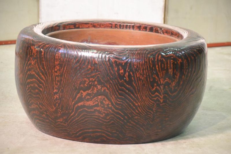 Large Japanese Negoro Lacquered Mountain Cedar Hibachi Width: 630mm - Image 9