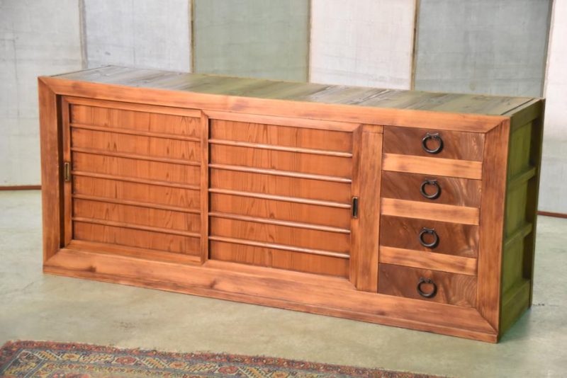 Japanese Hikone Region Mizuya Sideboard with Storage - Image 2