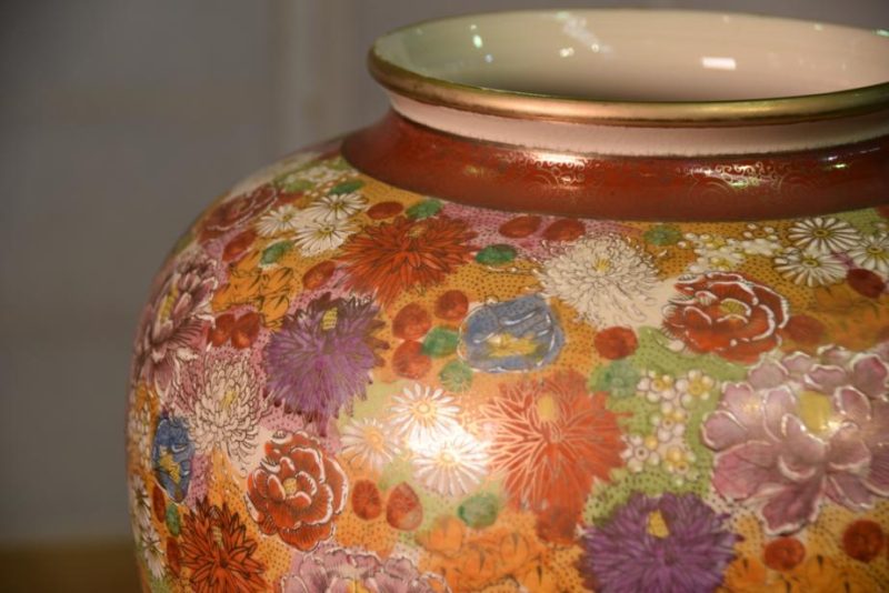 Japanese Vintage Satsuma Flower Vase - Image 11
