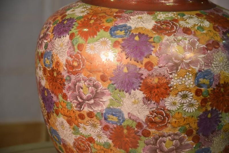 Japanese Vintage Satsuma Flower Vase - Image 8