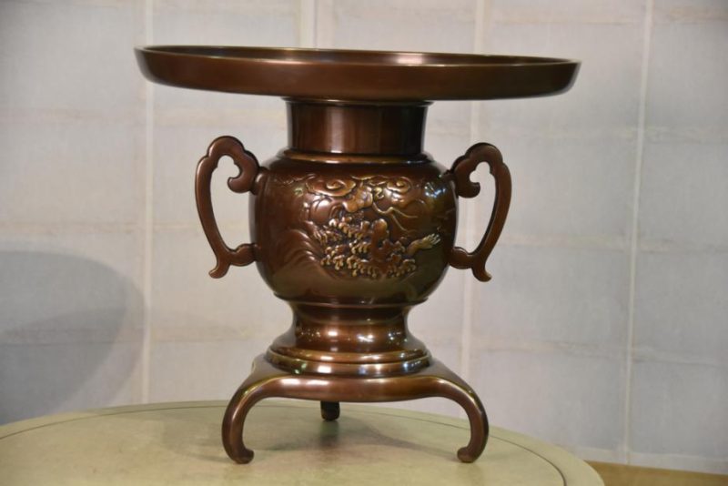 Large Japanese Bronze Flower Vase - Image 6