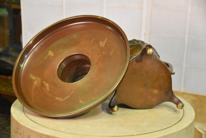Large Japanese Bronze Flower Vase - Image 5