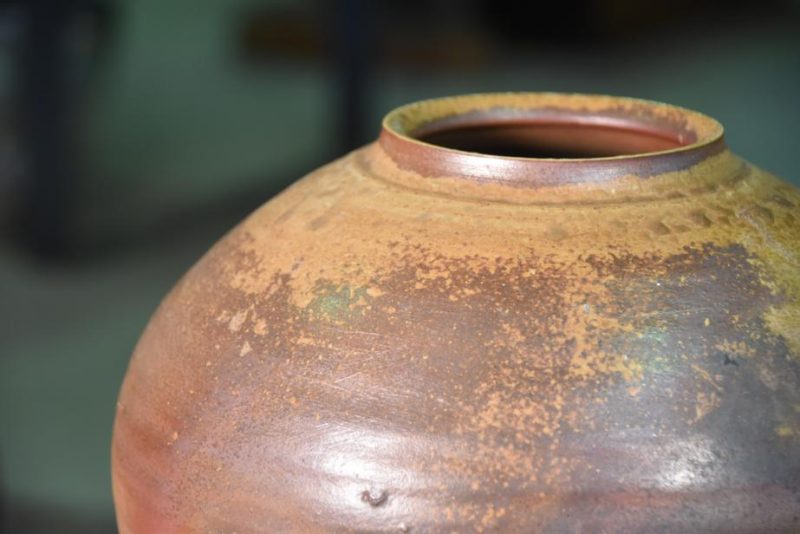 Bizen Pottery Vase - Image 2