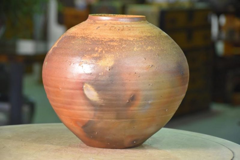 Bizen Pottery Vase - Image 5