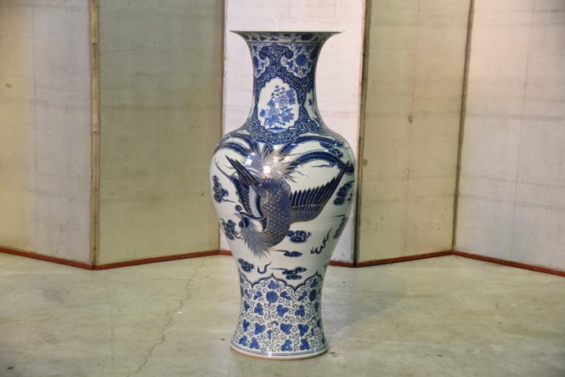 Japanese Arita Ware Vase and Wooden Stand - Image 12