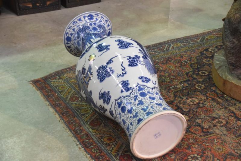 Japanese Arita Ware Vase and Wooden Stand - Image 2