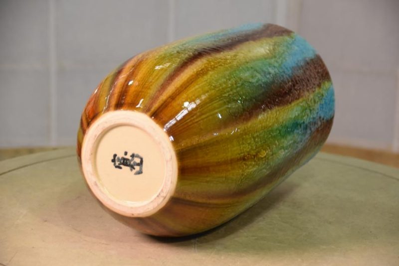 Japanese Pottery Vase by Shinkai Kanzan - Image 3