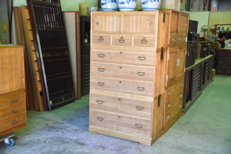 Japanese Wedding Chest 3 Sections - Image 5