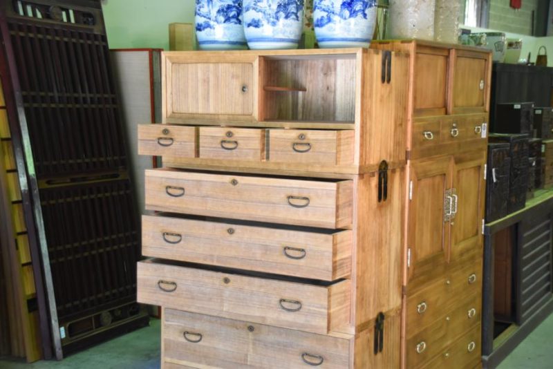 Japanese Wedding Chest 3 Sections - Image 6