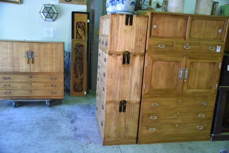 Japanese Wedding Chest 3 Sections - Image 11