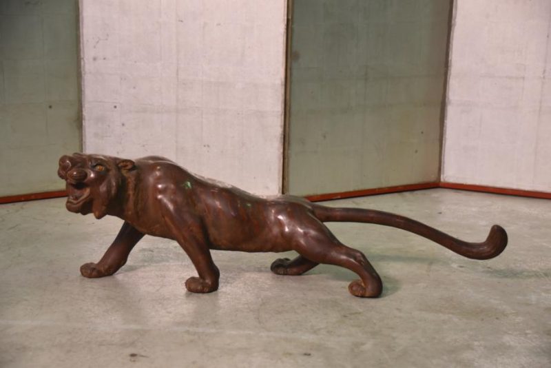 Very Large Japanese Bronze Tiger - Image 2