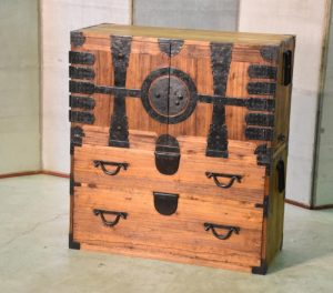 Antique Japanese Kannon Biraki Isho Tansu Clothing Chest 2 Sections