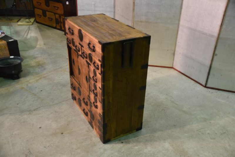 Tokyo Region Meiji Period Merchant Chest with Secret Drawer - Image 5