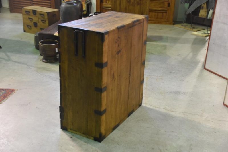 Tokyo Region Meiji Period Merchant Chest with Secret Drawer - Image 4