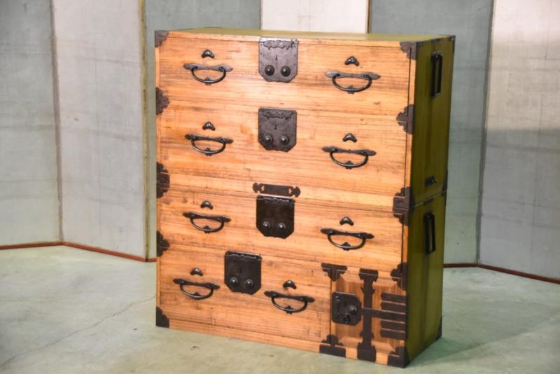 Large Japanese Antique Clothing Chest of Drawers - Image 14