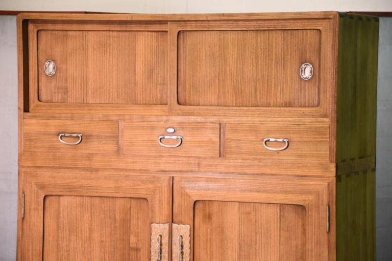 Vintage Japanese 3 Section Wedding Chest - Image 2