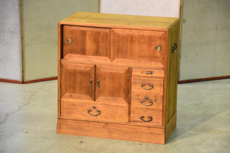 Traditional Japanese Ko Dansu Small Chest for Documents or Accessories - Image 2