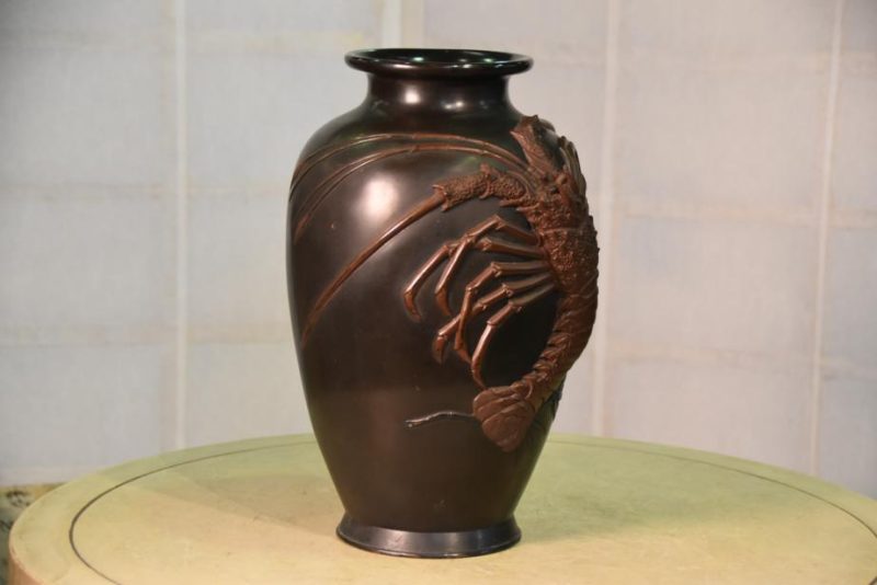 Japanese Meiji Period Bronze Lobster Vase - Image 8