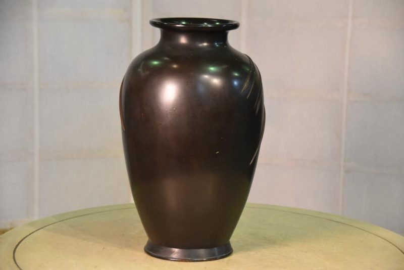 Japanese Meiji Period Bronze Lobster Vase - Image 6