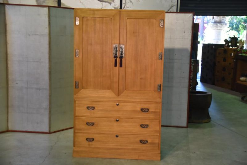 Solid Wood Japanese Vintage Wedding Chest - Image 13