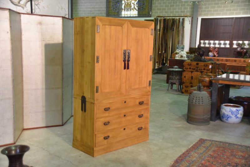 Solid Wood Japanese Vintage Wedding Chest - Image 2