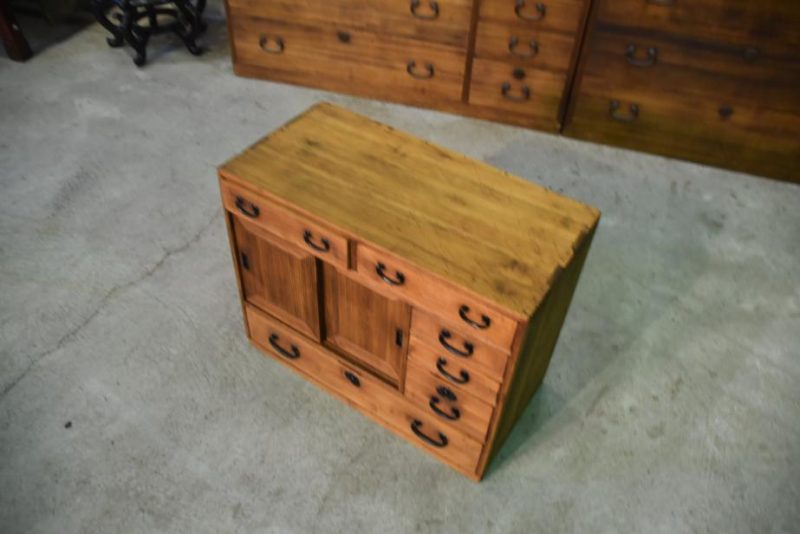 Small Japanese Accessories Chest - Image 7