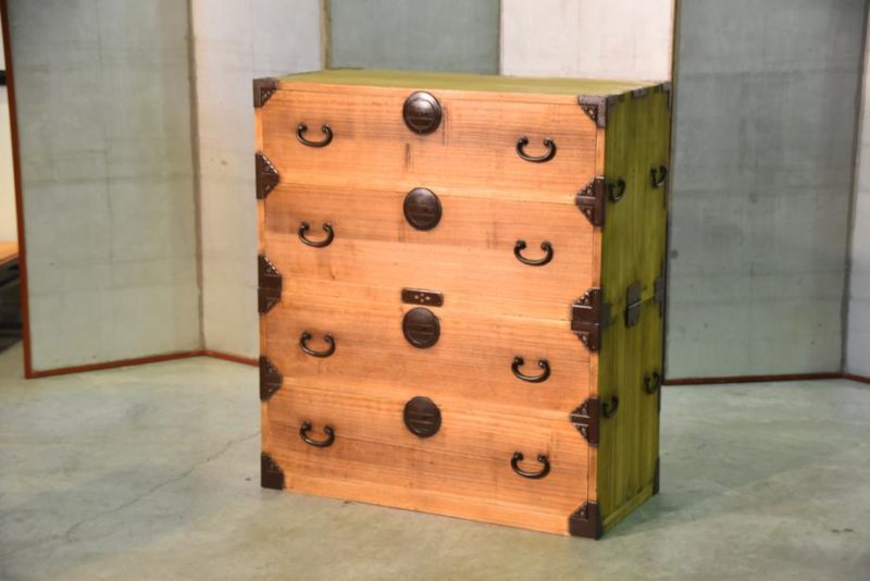 Antique 4 Drawer Clothing Chest - Image 17