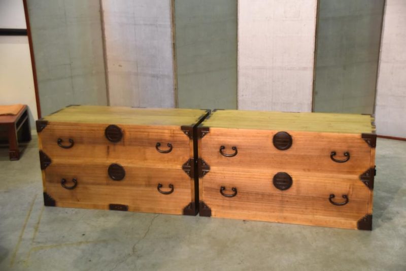 Antique 4 Drawer Clothing Chest - Image 4