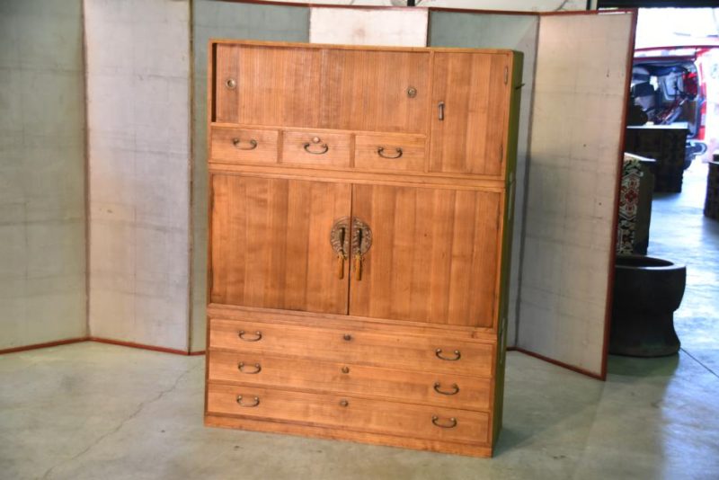 Japanese Wedding Chest - Image 2