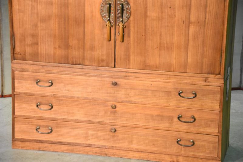 Japanese Wedding Chest - Image 10