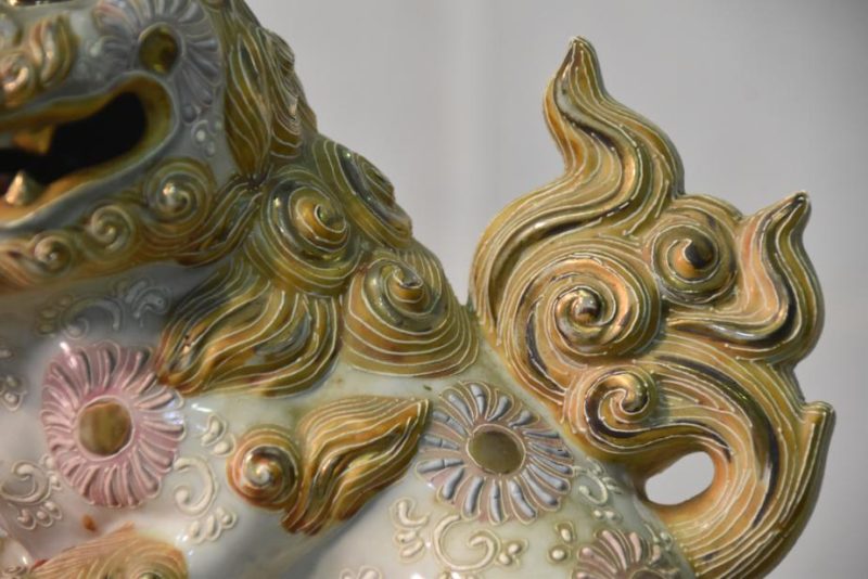 Japanese Porcelain Shi Shi - Buddhist Lion Dog by Kutani Yaki - Image 6