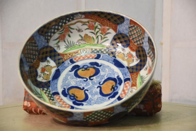 Coloured Imari Bowl - Japanese Porcelain - Image 8