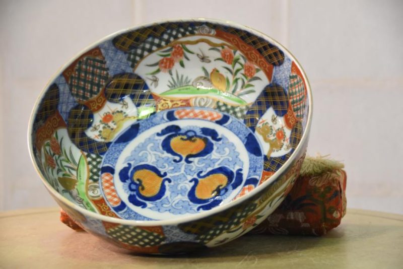Coloured Imari Bowl - Japanese Porcelain - Image 3