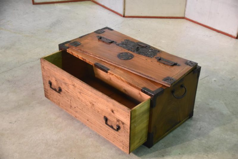 Funa Dansu Ships Chest - Image 10