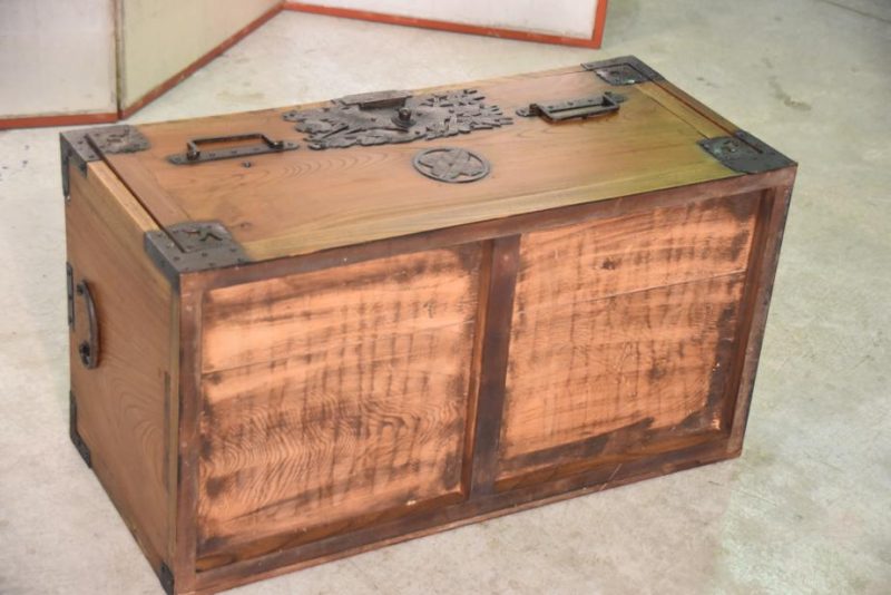 Funa Dansu Ships Chest - Image 15