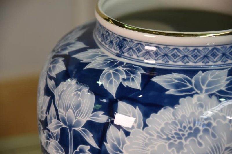 Japanese Blue and White Vase - Image 9