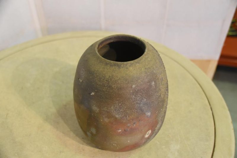 Japanese Bizen Vase - Image 6