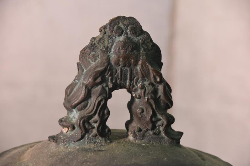 Japanese Antique Bronze Hanging Bell Circa:1690 - Image 8
