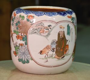 Japanese Imari Hibachi Urn