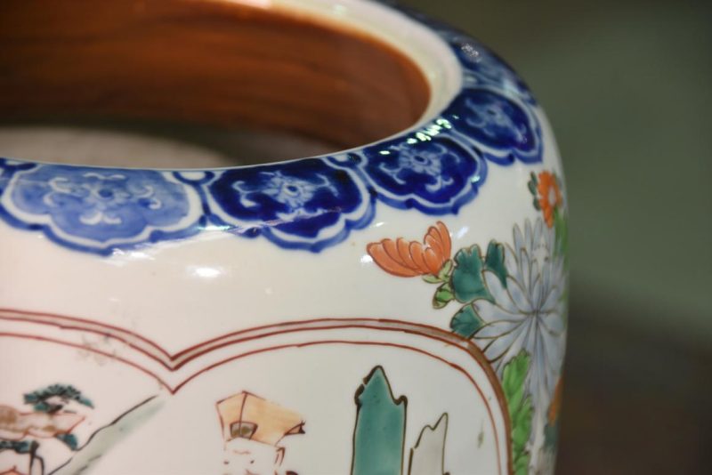 Japanese Imari Hibachi Urn - Image 7