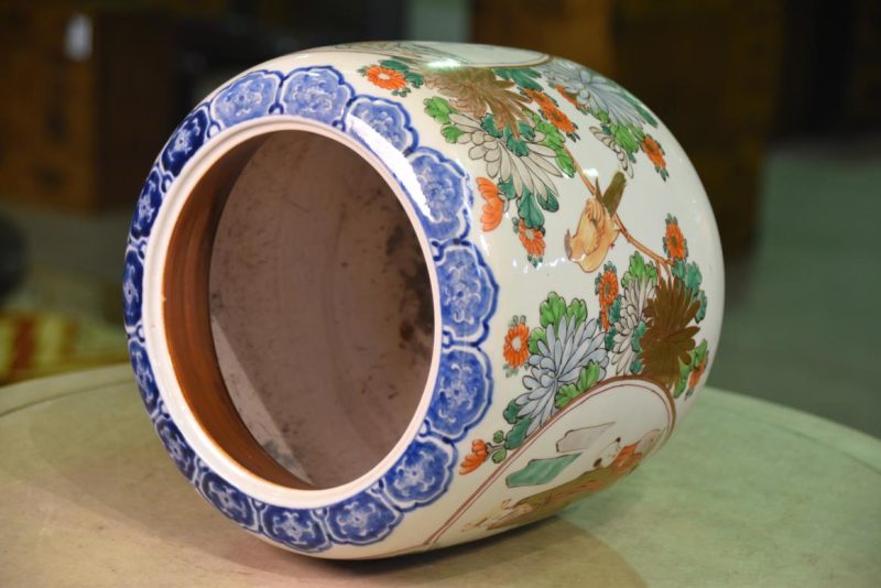 Japanese Imari Hibachi Urn - Image 4