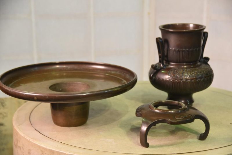 Japanese Bronze Vase - Image 4