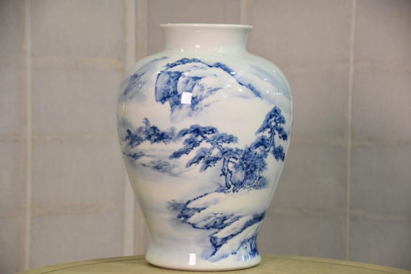Fukugawa Pottery Blue and White Vase - Image 2